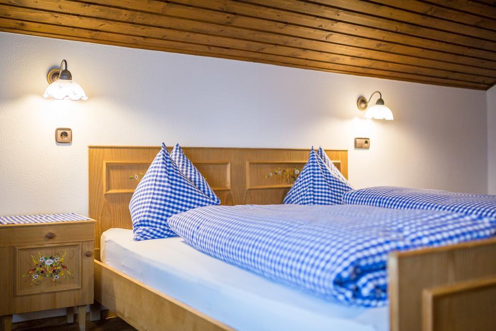 Berggasthaus Agritur Moserhof Braies  Extérieur photo